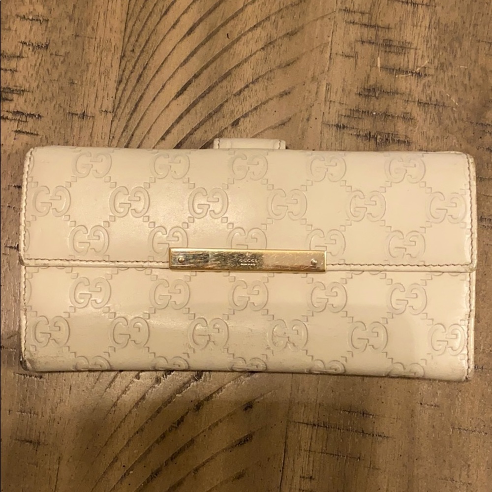 Authentic Gucci wallet